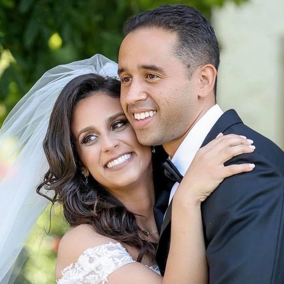 Meet your Posher, Rachel - Picture 1 of 1